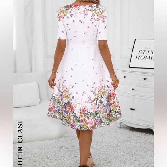 Cute dress for easter - Picture 2 of 3